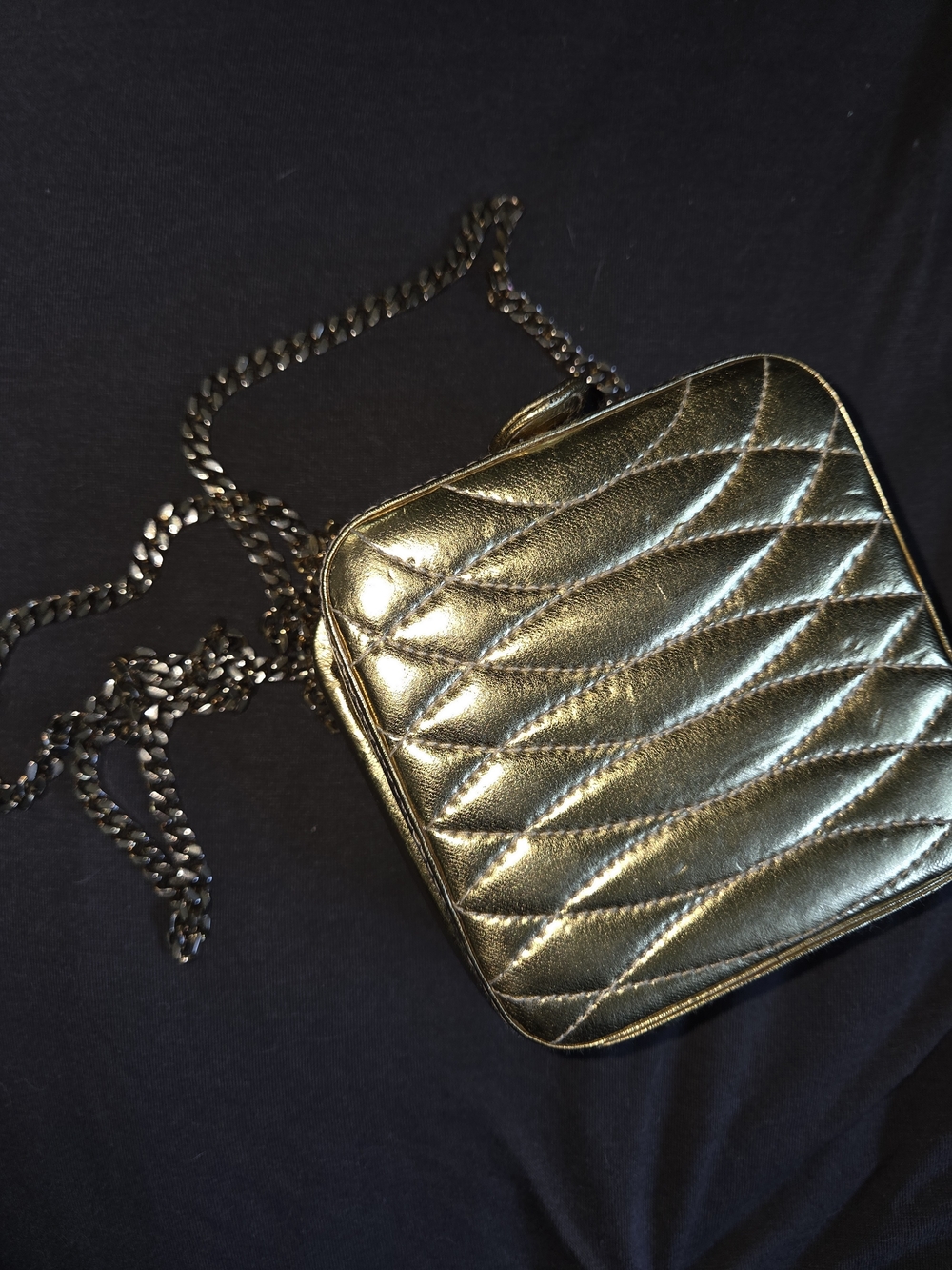 Metallic Gold GEORGIO Quilted Crossbody Bag with Chain Strap - Gold